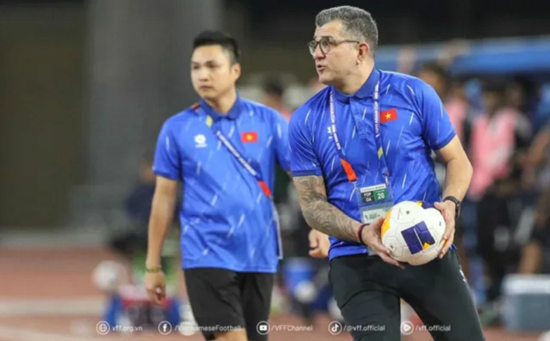 cristiano-roland-va-loi-gan-ruot-sau-hanh-trinh-day-tiec-nuoi-cua-u17-viet-nam-tai-chau-a