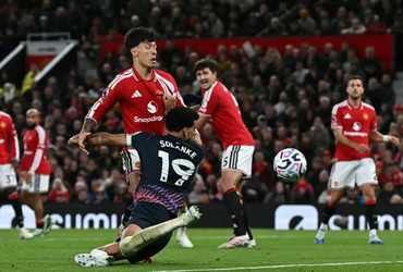 Manchester United vs Tottenham (23:30 – 10/10)